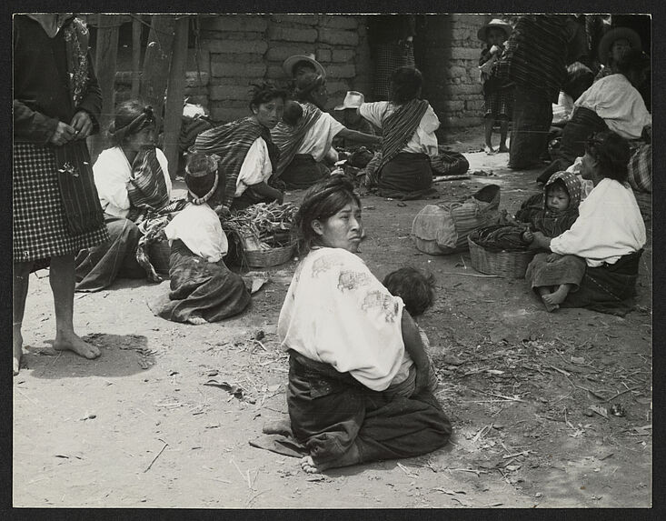 Nahuala Femmes indigènes (quiche) assises