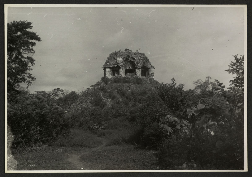 Palenque, El Conde, façade orientale