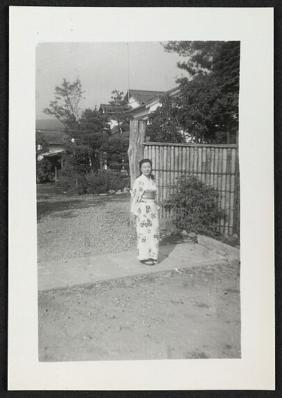 Hakone, Yoshiko