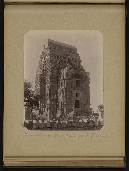 Vieux temple Bouddhiste dans le fort de Gawlior