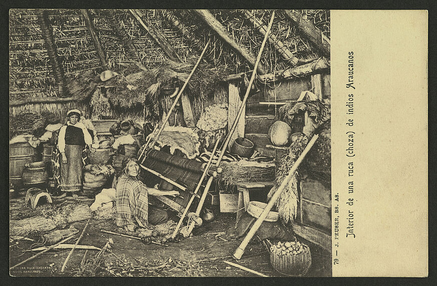 Interior de una ruca (choza) de Indios Araucanos