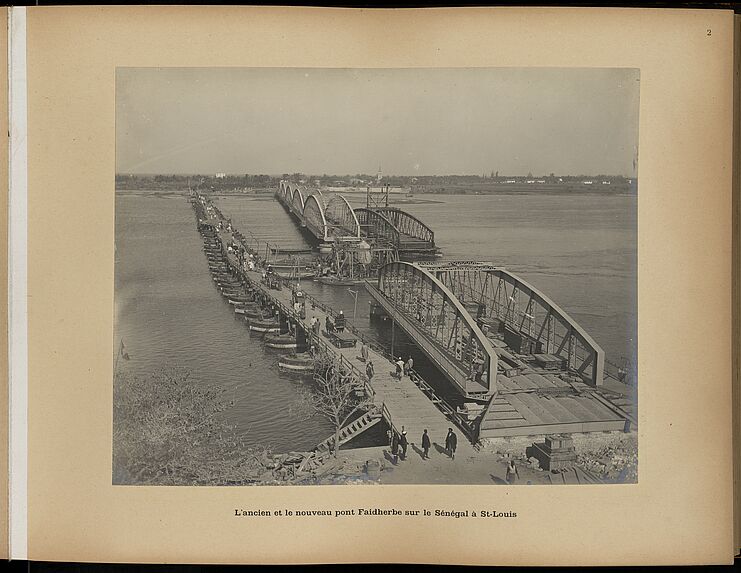 L'ancien et le nouveau pont Faidherbe sur le Sénégal à St-Louis