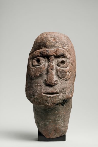 Sculpture anthropomorphe (tête)
