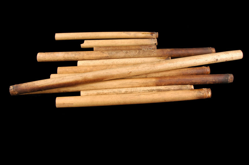 Ensemble de dix bambous pilonnants