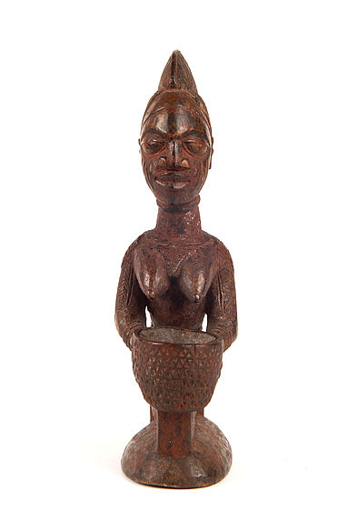 Figurine féminine