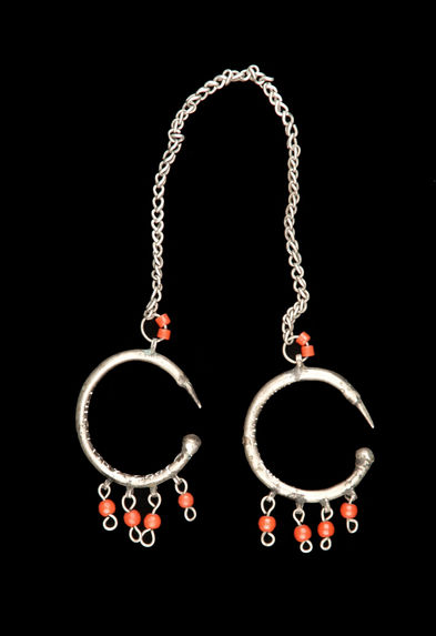 Pendants d'oreilles et chaîne