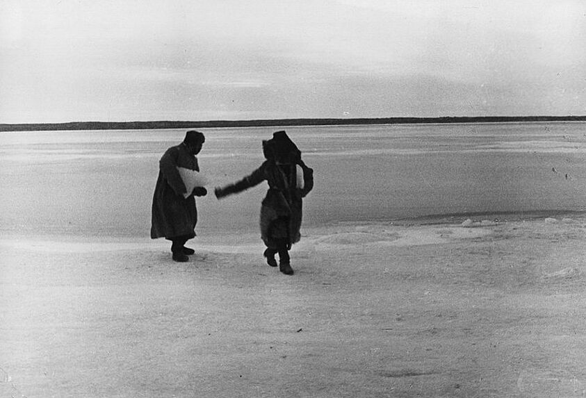 Grève de la mer d'Aral gelée