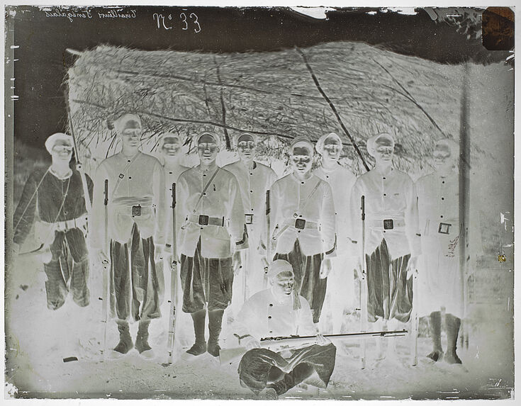 Tirailleurs Sénégalais [Portrait de groupe d'hommes]