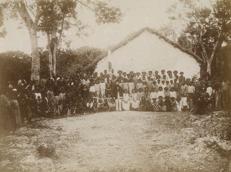 Groupe d'indigènes des Iles Loyalty