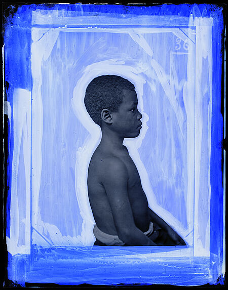 Suriname [Portrait de profil d'un enfant]