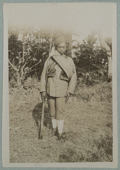 Type de tirailleur malgache en tenue de campagne