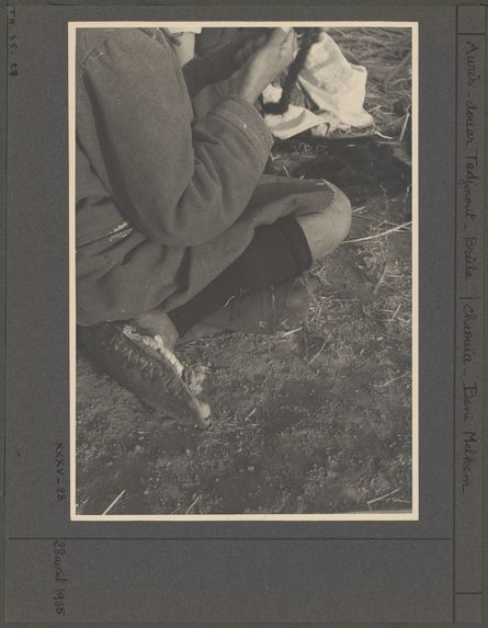 Jambière tricotée en laine brune