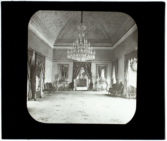 Tunis. Palais de Kassar-Saïd. Salle de café du Bey