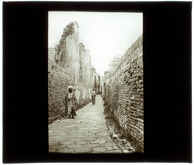 A Samarkande. Mosquée de Shah Zeudet