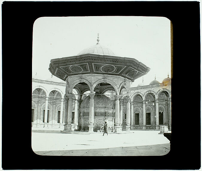 Le Caire. Mosquée Méhémet Ali. Fontaine des ablutions