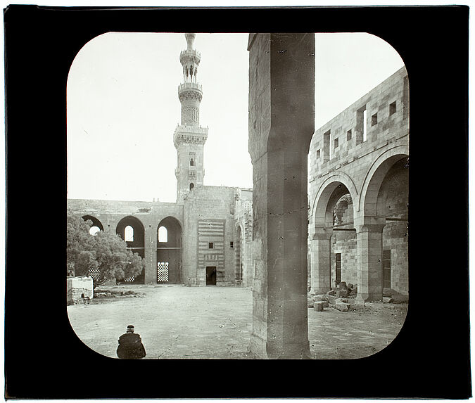 Le Caire. Mosquée de Bakuk. Le minaret