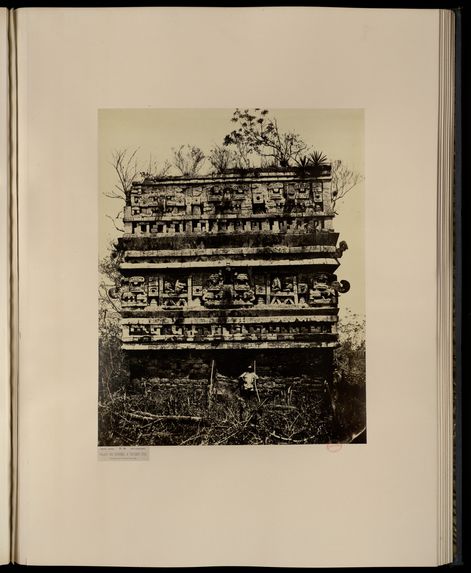 Cités et ruines Américaines, Mitla, Palenque, Izamal, Chichen-Itza, Uxmal, recueillies et photographiées par Désiré Charnay, avec un texte in-8°, par Viollet-Le-Duc, architecte du gouvernement, Ferdinand denis, conservateur à la Bibliothèque Ste Geneviève