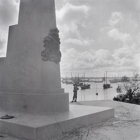 Monument élevé en honneur de l'Amphitrite