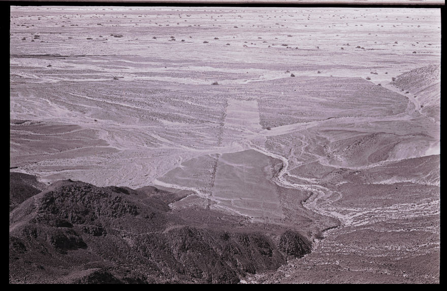 Bande-film de 6 vues concernant [la] vallée et [la] pampa de Nazca