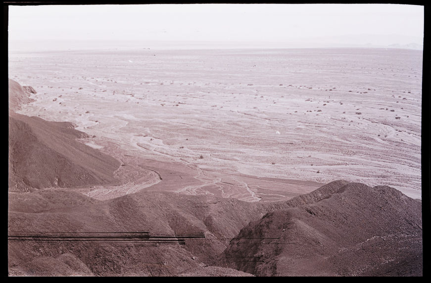 Bande-film de 6 vues concernant la pampa de Nazca (marques)