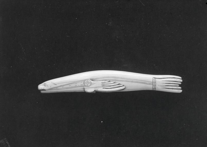 Sculpture eskimo sur ivoire