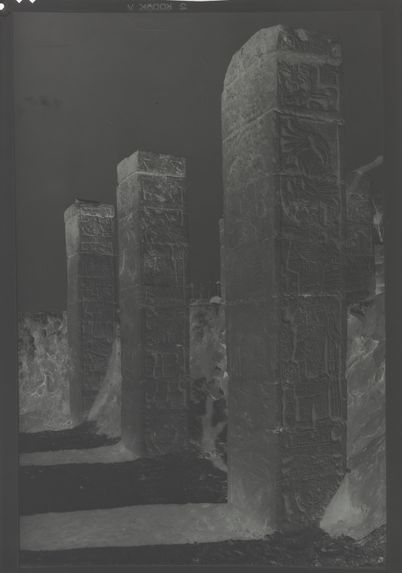 Colonnes du Temple des guerriers Chichen Itza