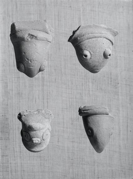 Têtes zoomorphes servant d'anse de vase, civilisation Arawak Ignéri (collection Revert)