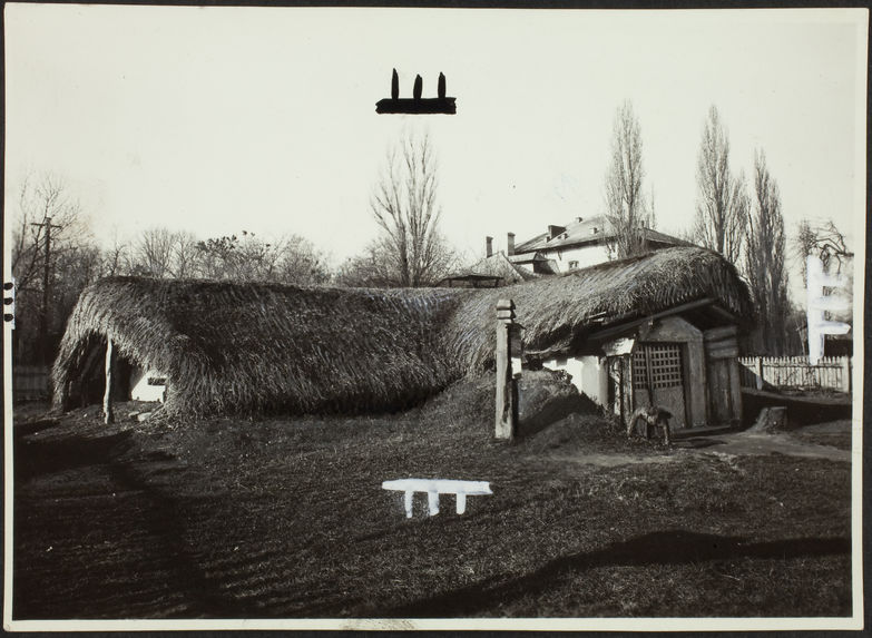 Hutte à semi souterraine