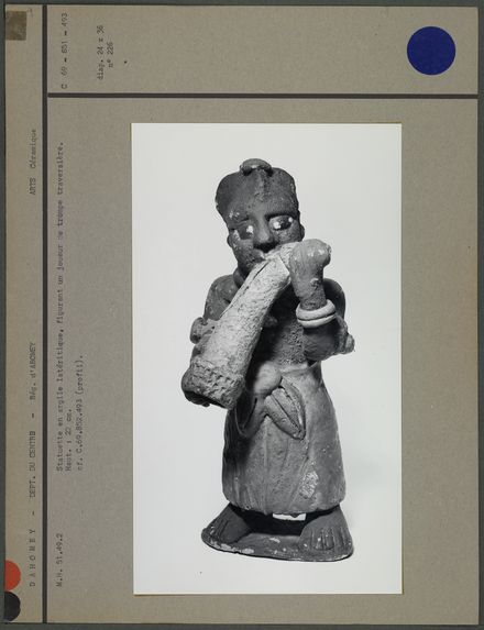 Statuette en argile latéritique