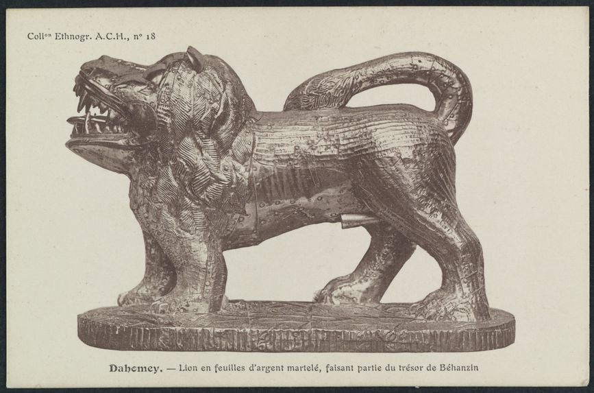 Dahomey - Lion en feuilles d'argent martelé, faisant partie du trésor de Béhanzin