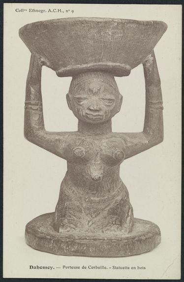 Dahomey - Porteuse de corbeille - Statuette en bois