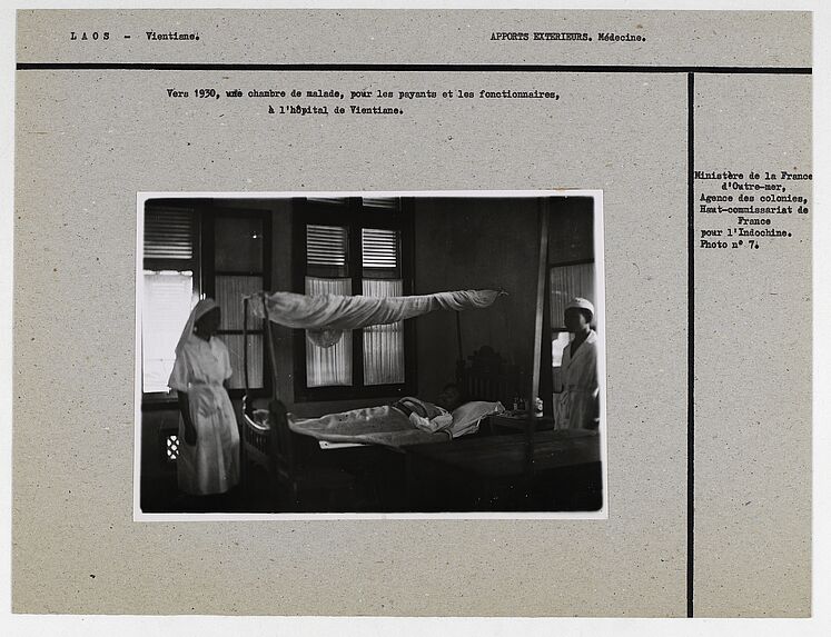 Vers 1930, une chambre de malade, pour les payants et les fonctionnaires, à l'hôpital de Vientiane