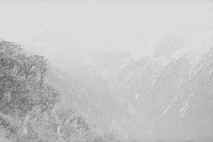 Sans titre [bande film de trois vues concernant les environs du col du Choula]