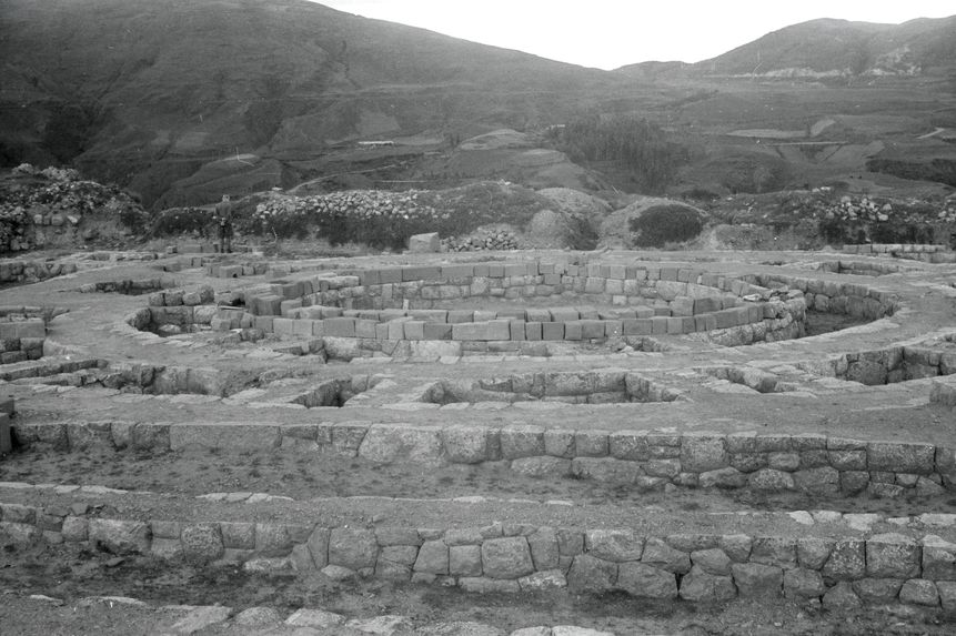 Sans titre [Bande-film de six vues concernant le site de Sacsayhuaman]