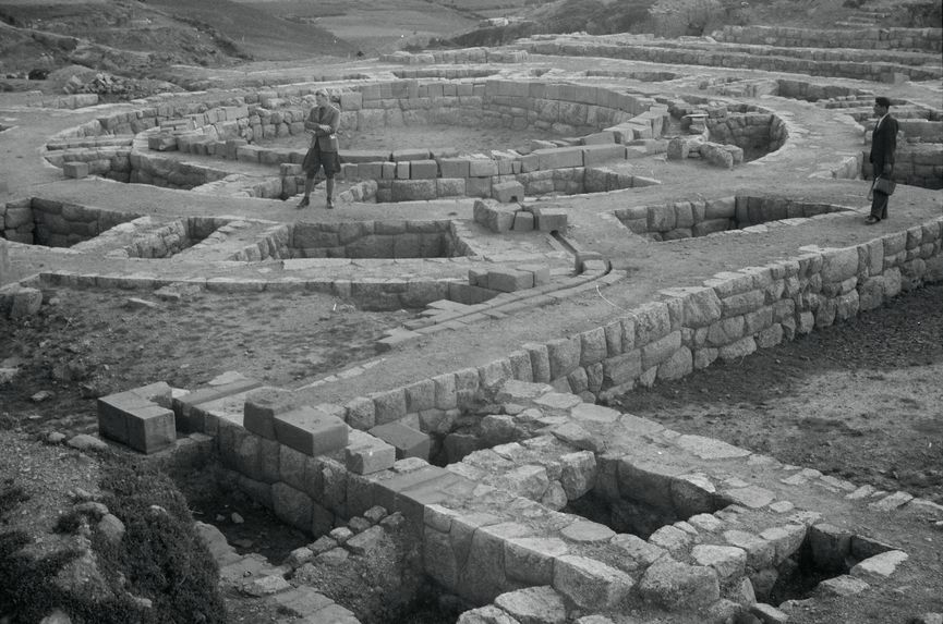 Sans titre [Bande-film de six vues concernant le site de Sacsayhuaman]