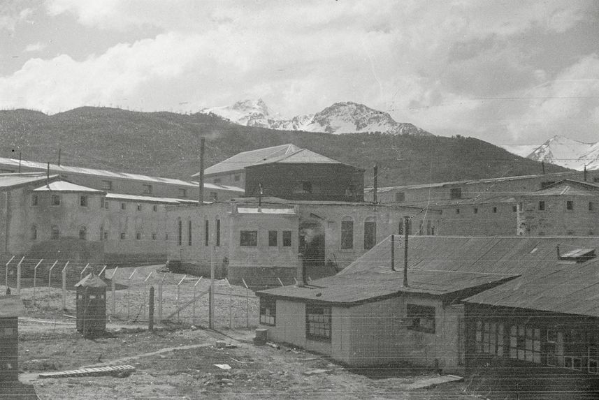 Sans titre [ bande film de six vues concernant la prison d'Ushuaïa]