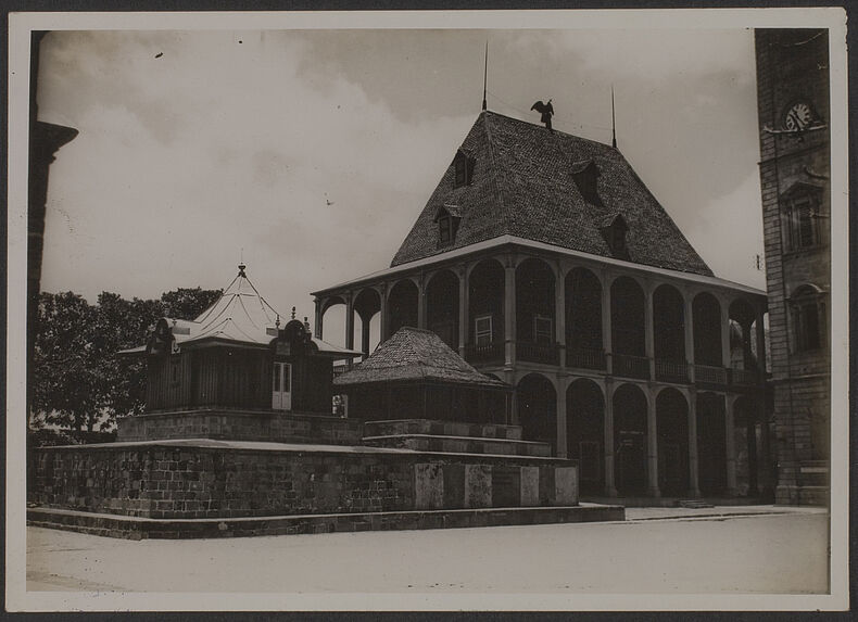 Les tombeau des anciens rois et le Palais d'Argent, Tananarive, Madagascar