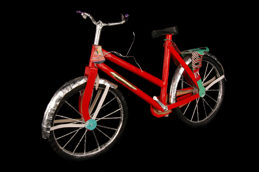 Objet votif en papier à brûler : vélo rouge