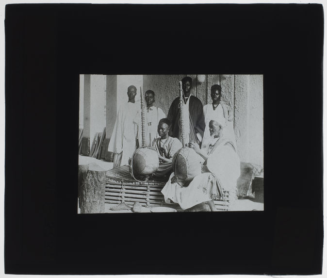 Groupe de Sénégalais. Exposition universelle de 1900
