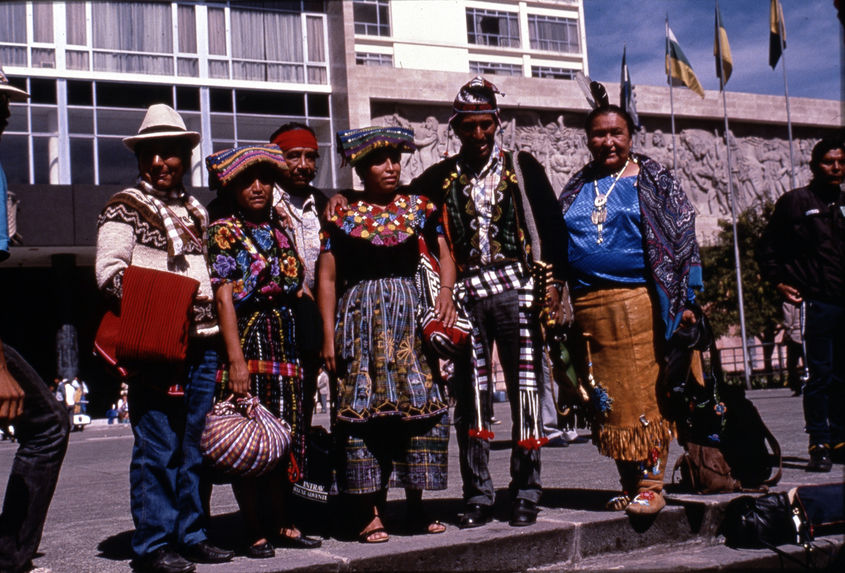 Boliviens, Guatémaltèques, Mexicain et Canadienne