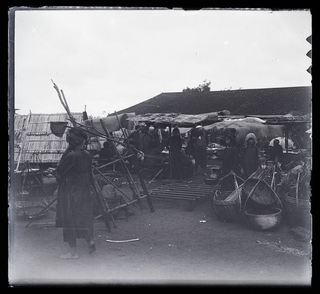 Marche en allant à Thu Dau Môt