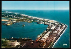 Congo, Pointe-Noire. Le port, vue aérienne