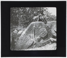Stèles de la région du lac Zouaï à figuration humaine