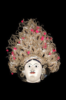 Masque de danse Chhau représentant Kartikkeya