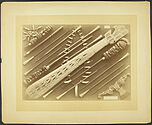 Océanie. Collection A. Bertin n°3 [colliers, peigne, planche sculptée et flèches…