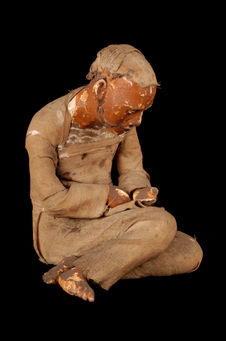 Figurine représentant un viellard