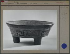Coupe maya tripode en céramique