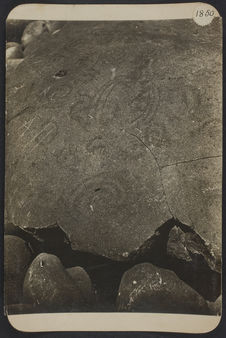 Cave rocks at Raglan 1850