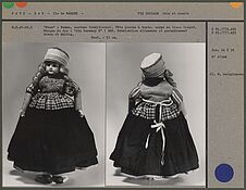 "Fren" poupée en costume traditionnel