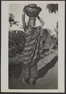 Jeune fille Bororo, Cameroun